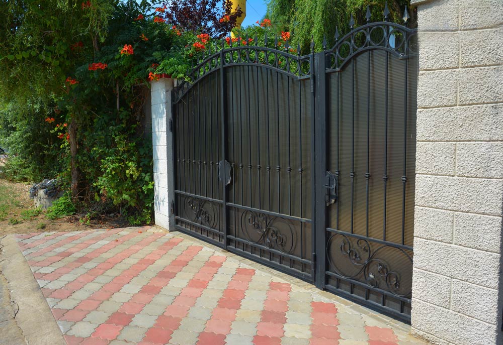 custom gate design